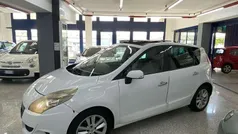 Bianco Usata 2010 Renault Scénic III Luxe Monovolume | 3900 € (Buon prezzo)