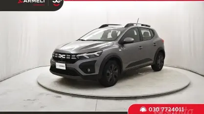 Usata Dacia Sandero Expression 101 CV (74 kW) 2025 Grigio Berlina