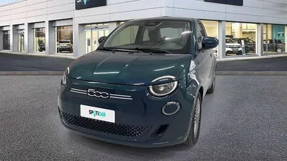 Other Nuova 2025 Fiat 500e Tre volumi | 22.650 €
