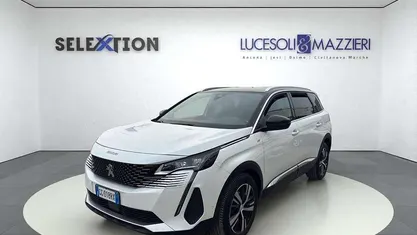Usata Peugeot 5008 GT 131 CV (96 kW) 2021 Bianco SUV