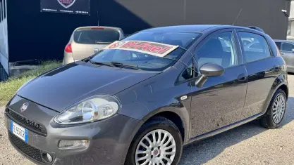 Usata Fiat Punto Street 77 CV (56 kW) 2016 Grigio Utilitaria