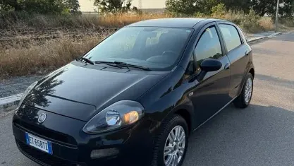 Usata Fiat Punto Street 77 CV (56 kW) 2014 Blu Utilitaria