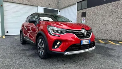 Rosso Usata 2020 Renault Captur Intens SUV | 14.900 € (Buon prezzo)