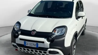 Usata Fiat Panda Cross Cross 70 CV (51 kW) 2024 Bianco Utilitaria