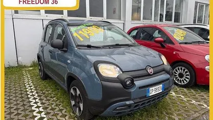 Usata Fiat Panda Cross Cross 69 CV (50 kW) 2021 Utilitaria