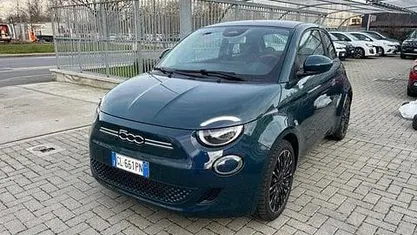 Blu Usata 2022 Fiat 500e Icon Due volumi | 13.990 € (Ottimo prezzo)