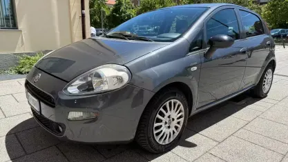 Usata Fiat Punto Lounge 77 CV (56 kW) 2016 Grigio Utilitaria
