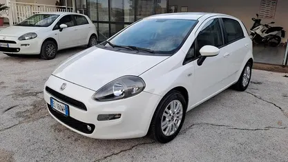 Usata Fiat Punto 69 CV (50 kW) 2012 Berlina