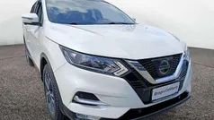 Bianco Usata 2017 Nissan Qashqai N-Connecta SUV | 15.900 € (Buon prezzo)