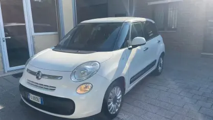 Usata Fiat 500L Lounge 85 CV (62 kW) 2015 Bianco Monovolume