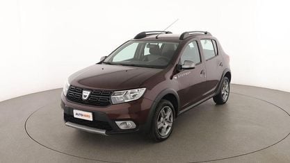 Usata Dacia Sandero Stepway 90 CV (66 kW) 2017 Marrone
