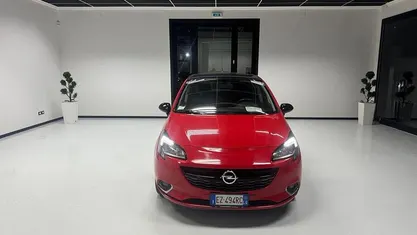 Usata Opel Corsa 90 CV (66 kW) 2015 Rosso Coupé