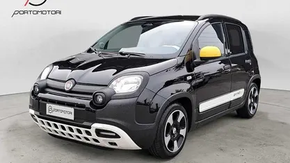 Usata Fiat Panda Cross Cross 69 CV (50 kW) 2025 Nero Utilitaria