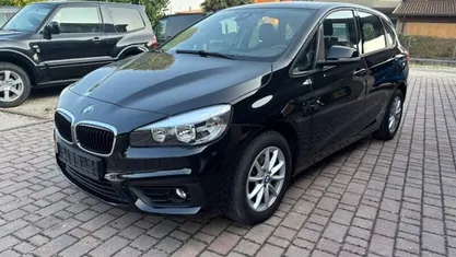 Nero Usata 2016 BMW 216 Station wagon | 11.200 €