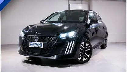Usata Peugeot 208 Allure 101 CV (74 kW) 2025 Nero Utilitaria