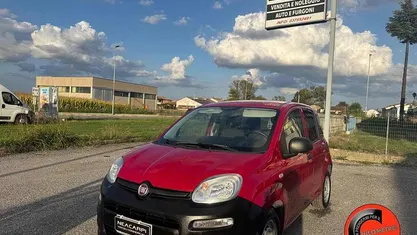 Usata Fiat Panda Pop 80 CV (58 kW) 2015 Rosso pastello Utilitaria