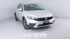 Usata 2023 Fiat Tipo Cross Tre volumi | 19.990 € (Buon prezzo)