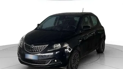 Usata Lancia Ypsilon Gold 69 CV (50 kW) 2022 Utilitaria