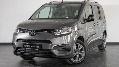 Begagnad Toyota Proace Verso City 100 kW (136 HK) 2022 Grå Kombi