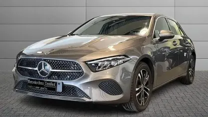 Usata Mercedes A250 Advanced 218 CV (160 kW) 2025 Grigio montagna Utilitaria