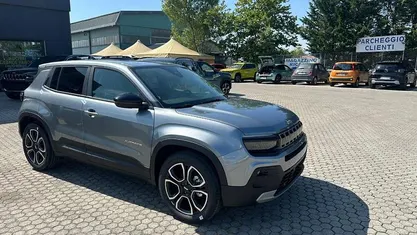 Nuova Jeep Avenger Summit 101 CV (74 kW) 2025 Grigio SUV