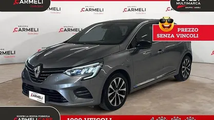 Usata Renault Clio V Techno 145 CV (106 kW) 2023 Grigio Berlina