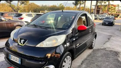 Usata Peugeot 107 54 CV (39 kW) 2007 Utilitaria