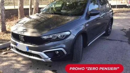 Usata 2023 Fiat Tipo Cross Station wagon | 17.700 € (Buon prezzo)
