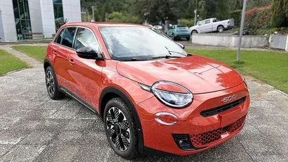 Nouvelle Fiat 600E La Prima 114 kW (156 ch) 2025 Orange SUV