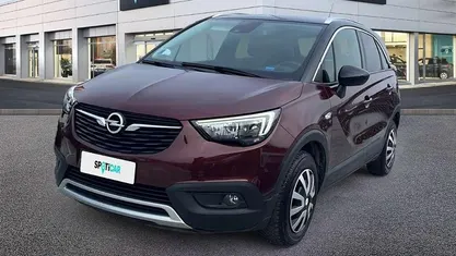 Usata Opel Crossland X 110 CV (80 kW) 2019 Bordeaux SUV