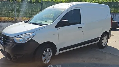 Usata 2017 Dacia Dokker Monovolume | 6500 € (Buon prezzo)