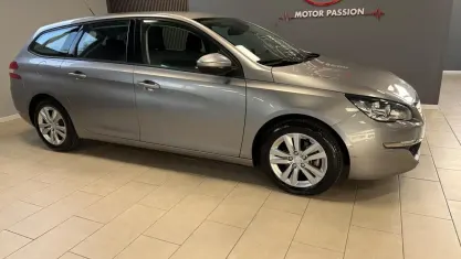 Usata Peugeot 308 Business-Line 116 CV (85 kW) 2014 Grigio Station wagon