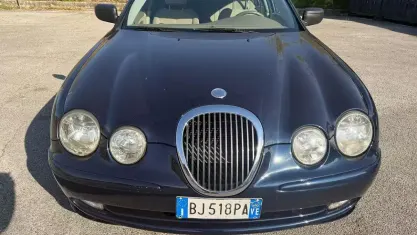 Usata Jaguar S-Type S 238 CV (175 kW) 2000 Blu Berlina