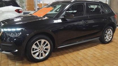 Begagnad Skoda Kamiq Style 90 HK (66 kW) 2022 Svart SUV