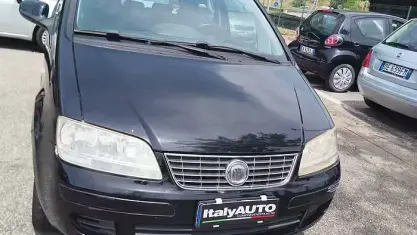 Usata Fiat Idea 77 CV (56 kW) 2009 Nero Monovolume