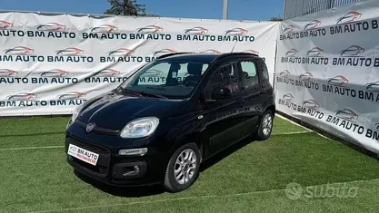 Usata Fiat Panda Lounge 69 CV (50 kW) 2017 Nero Utilitaria