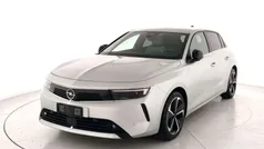 Usata 2023 Opel Astra Elegance Tre volumi | 18.500 € (Super prezzo)