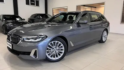 Usata BMW 520 Efficient Dynamics 190 CV (139 kW) 2021 Grigio Station wagon