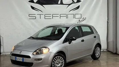 Argento Usata 2014 Fiat Punto Street Tre volumi | 4650 € (Buon prezzo)