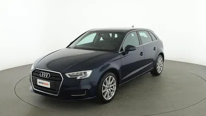 Usata Audi A3 Design 110 CV (80 kW) 2017 Blu