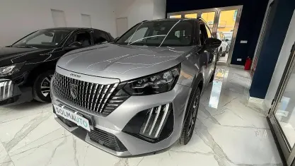Käytetty Peugeot 2008 GT 131 HP (96 kW) 2024 Other Katumaasturi