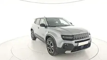 Occasion Jeep Avenger Summit 101 ch (74 kW) 2025 Noir SUV