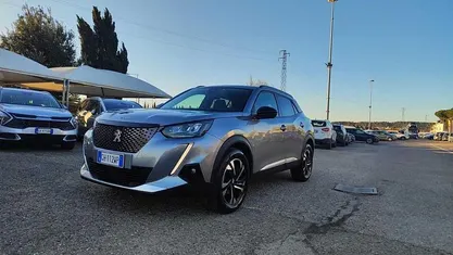 Grigio Usata 2022 Peugeot 2008 Allure SUV | 15.500 € (Ottimo prezzo)
