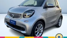 Argento metallizzato Usata 2019 Smart ForTwo Electric Drive Passion Tre volumi | 10.600 € (Ottimo prezzo)