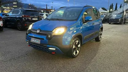 Blu Usata 2024 Fiat Panda Cross Cross Due volumi | 14.400 € (Buon prezzo)