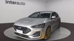 Argento metallizzato Usata 2024 Ford Focus ST-Line Tre volumi | 21.490 € (Buon prezzo)