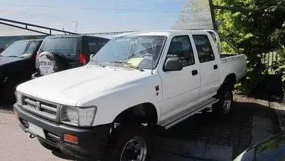 Usata Toyota HiLux 83 CV (61 kW) 1997 Bianco Pick-up
