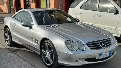 Usata Mercedes SL350 245 CV (180 kW) 2003 Grigio Cabrio