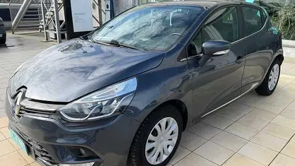 Usata Renault Clio IV Life 75 CV (55 kW) 2017 Berlina