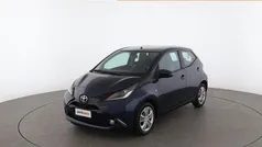 Usata 2015 Toyota Aygo X-play Due volumi | 8699 € (Buon prezzo)